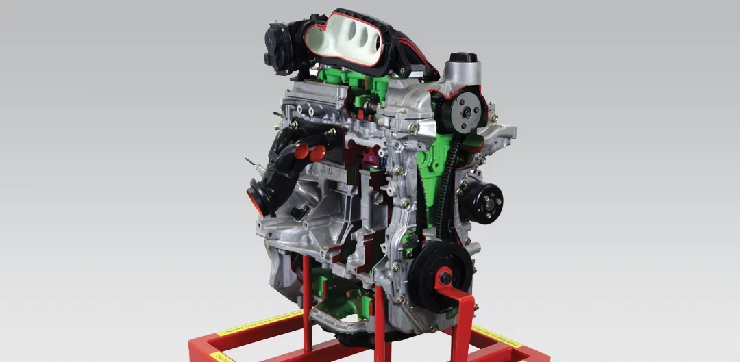 Sectioned 4-Cylinder Gasoline Engine Trainer